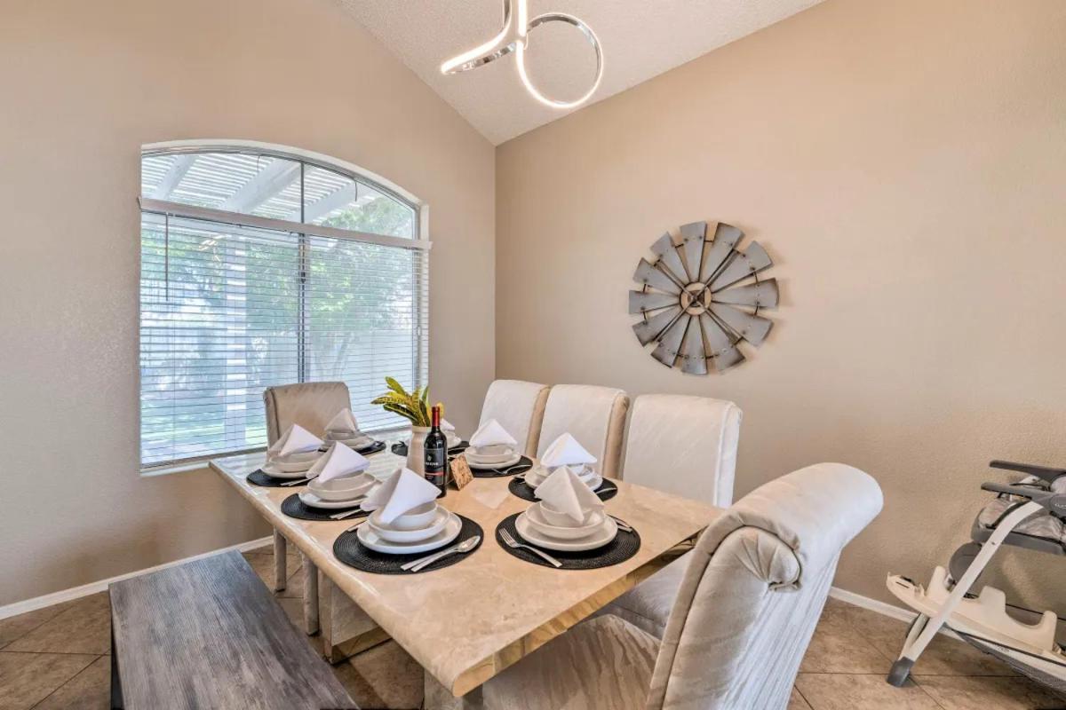 הוילה לאס וגאס A Beautiful House With Hot Tub, Grill & Games! מראה חיצוני תמונה