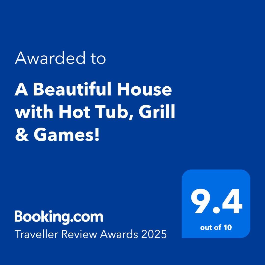 הוילה לאס וגאס A Beautiful House With Hot Tub, Grill & Games! מראה חיצוני תמונה